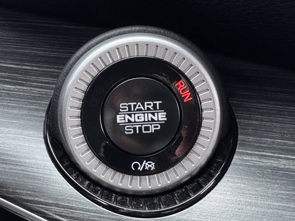 Used 2024 Jeep Wagoneer Series II w/ Flexible Seating Group image 21