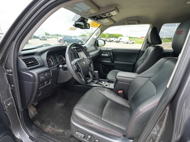 Used 2020 Toyota 4Runner TRD Off-Road Premium AWD/4WD image 16