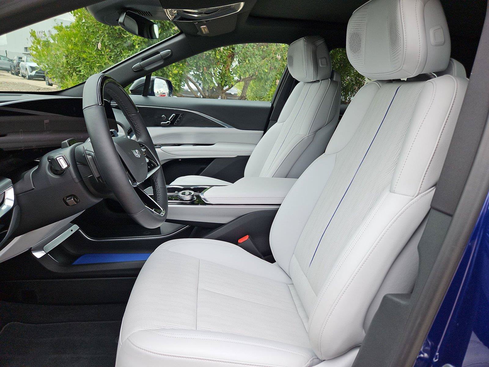 Certified 2024 Cadillac Lyriq Sport AWD/4WD image 28