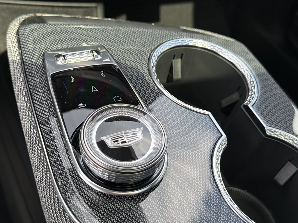 New 2027 Cadillac Optiq Luxury AWD/4WD image 28