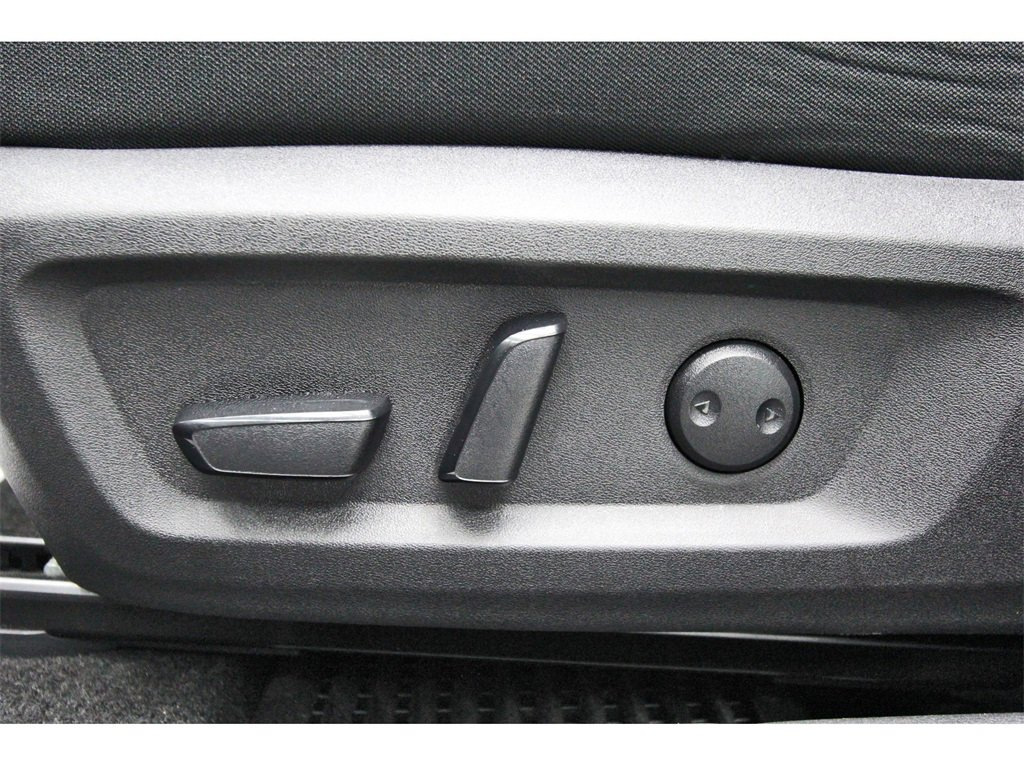 Used 2023 Nissan Rogue SV image 26