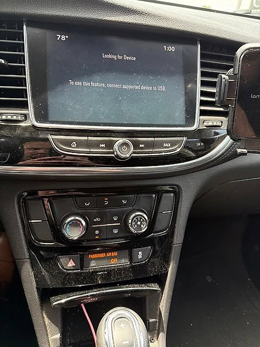 Used 2019 Buick Encore Preferred AWD/4WD image 14