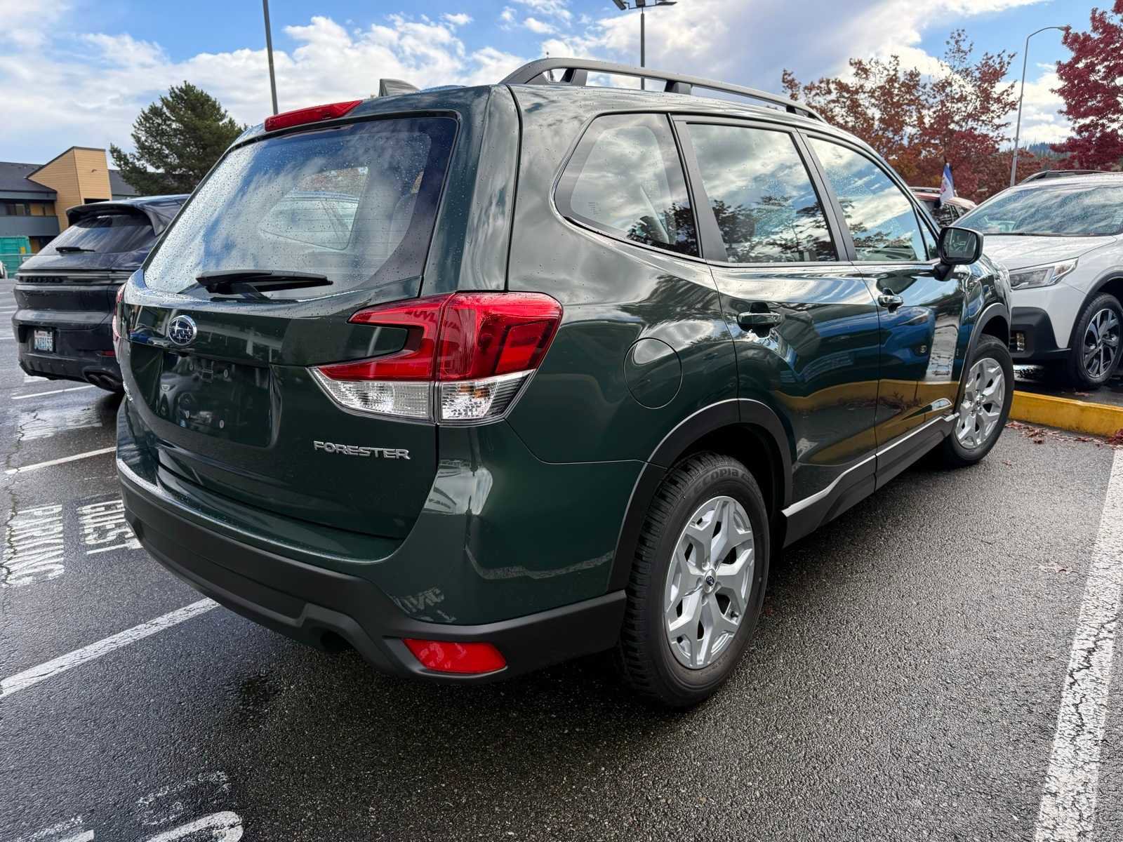 Used 2023 Subaru Forester image 3