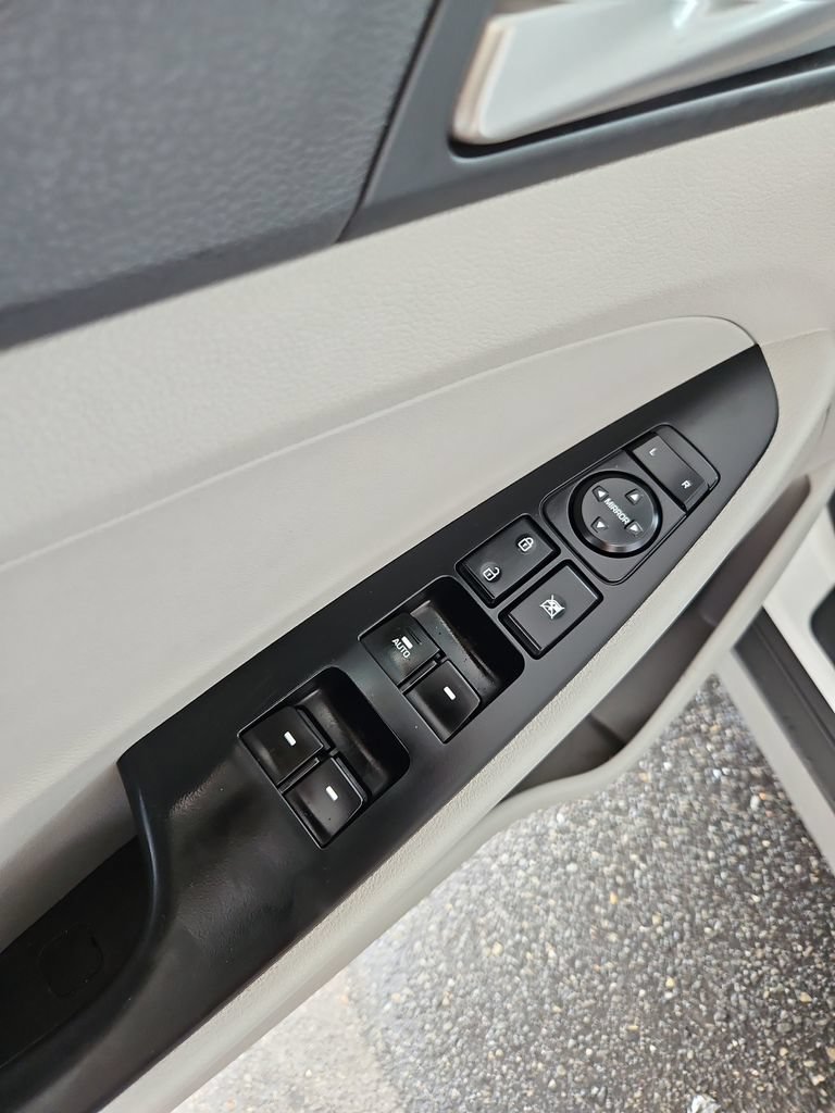 Used 2019 Hyundai Tucson Sport AWD/4WD image 26