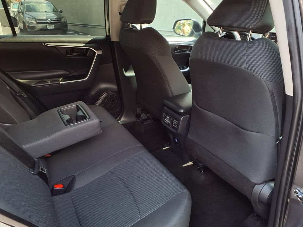 Used 2024 Toyota RAV4 LE FWD image 22