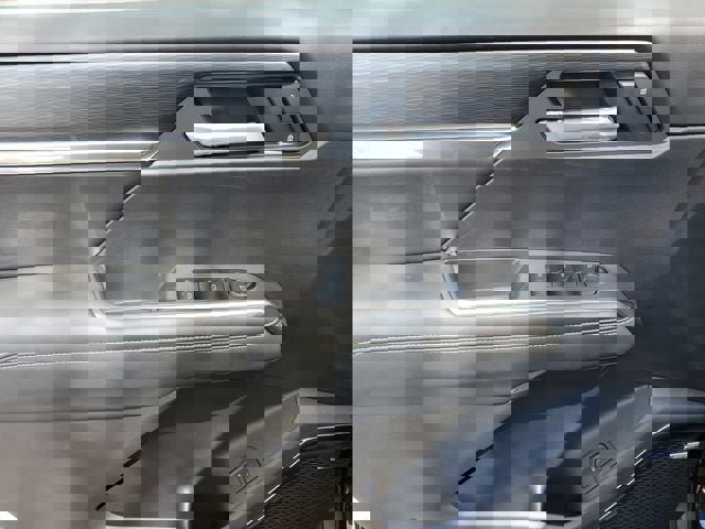 New 2026 GMC Acadia Elevation w/ Elevation Premium Package image 17