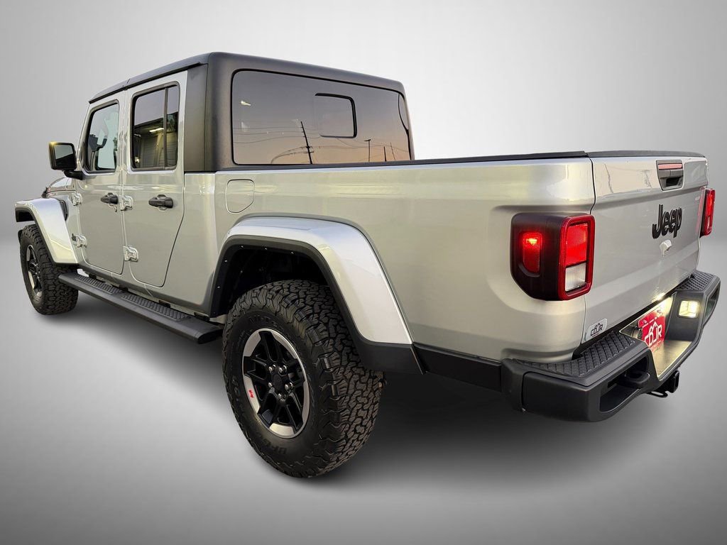 Used 2023 Jeep Gladiator Sport image 4