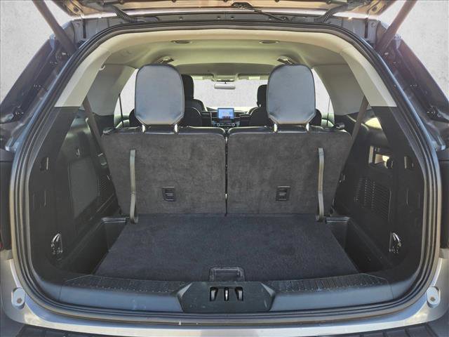 Used 2023 Ford Explorer Limited image 6