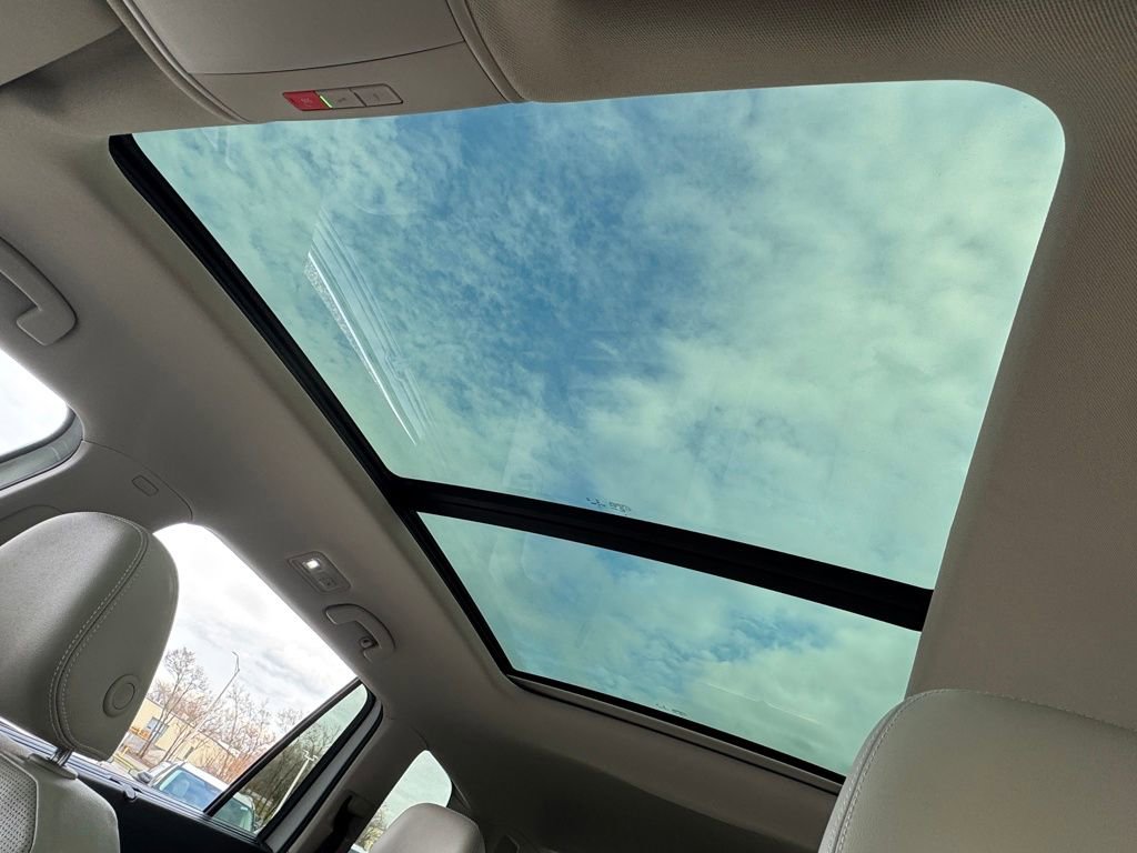 Used 2021 Volkswagen Atlas SEL Premium image 26