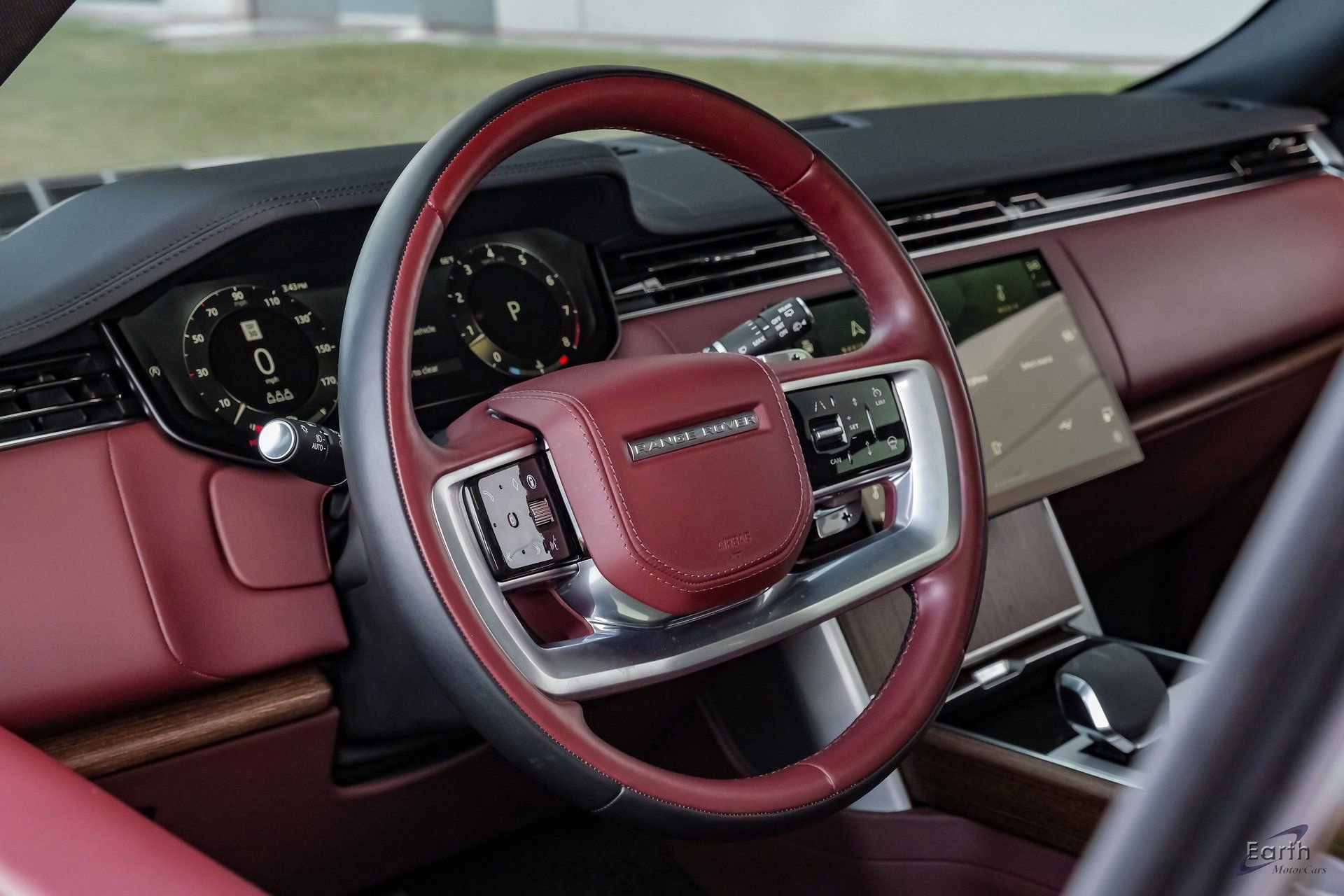 Used 2024 Land Rover Range Rover SE image 41