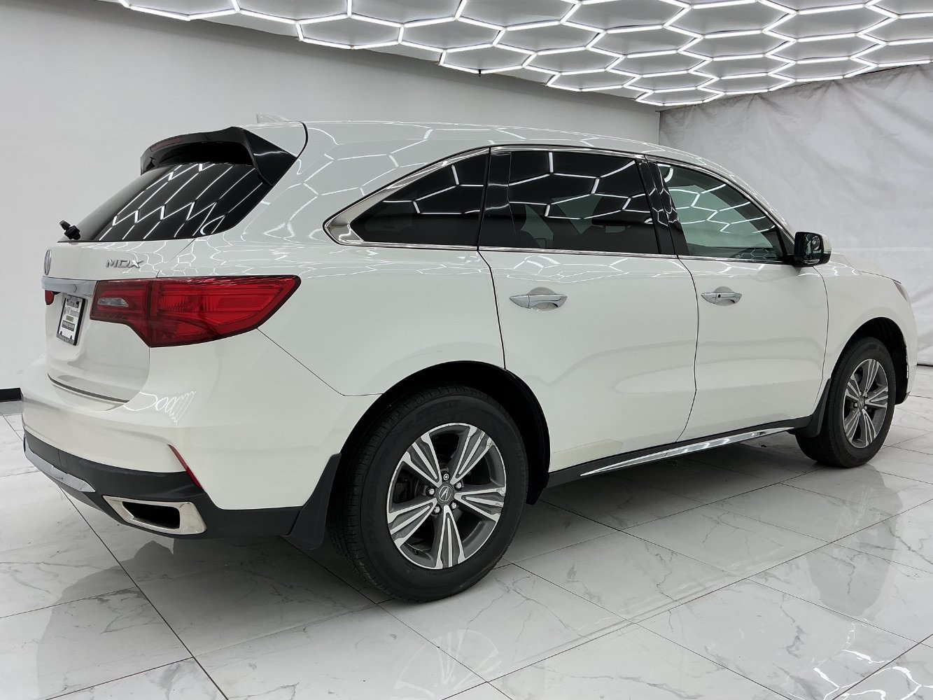 Used 2019 Acura MDX FWD image 11