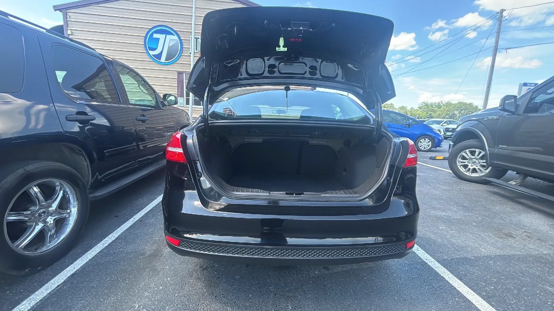 Used 2017 Ford Focus S FWD image 24