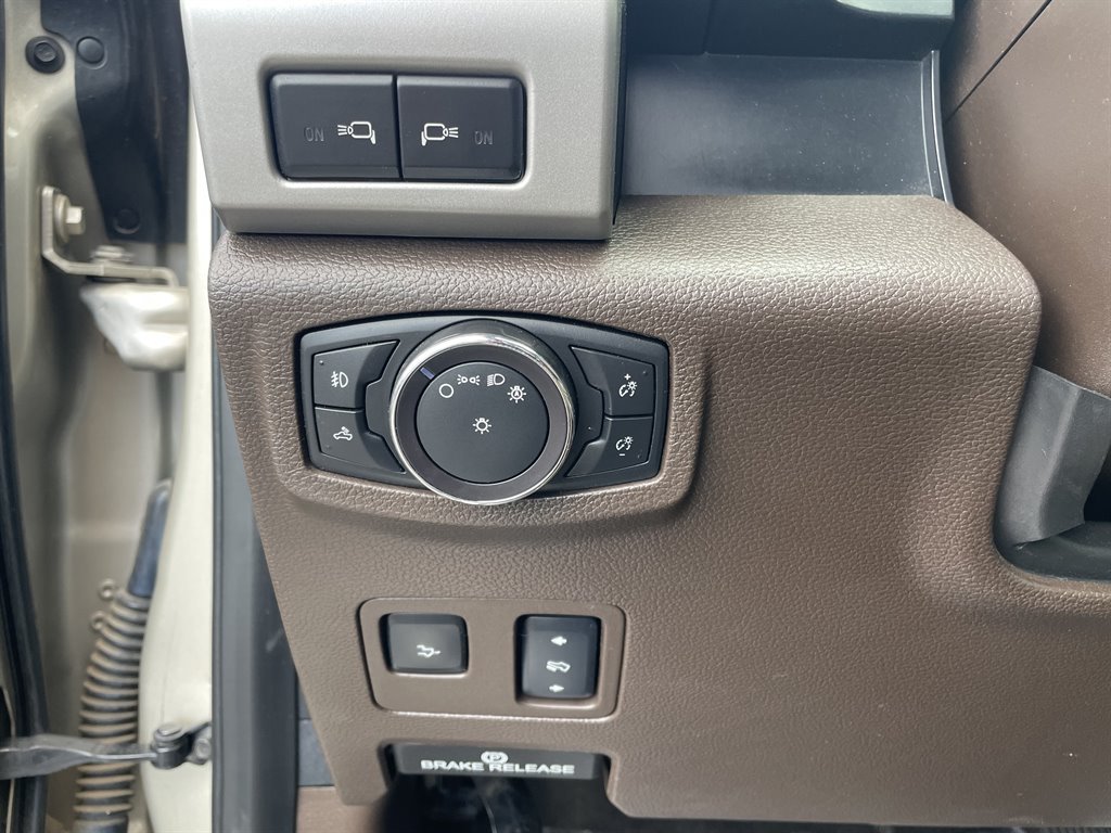 Used 2017 Ford F350 King Ranch w/ King Ranch Ultimate Package AWD/4WD image 37