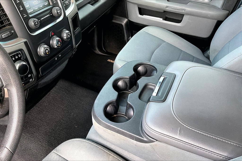 Used 2018 RAM 1500 Classic SLT AWD/4WD image 12