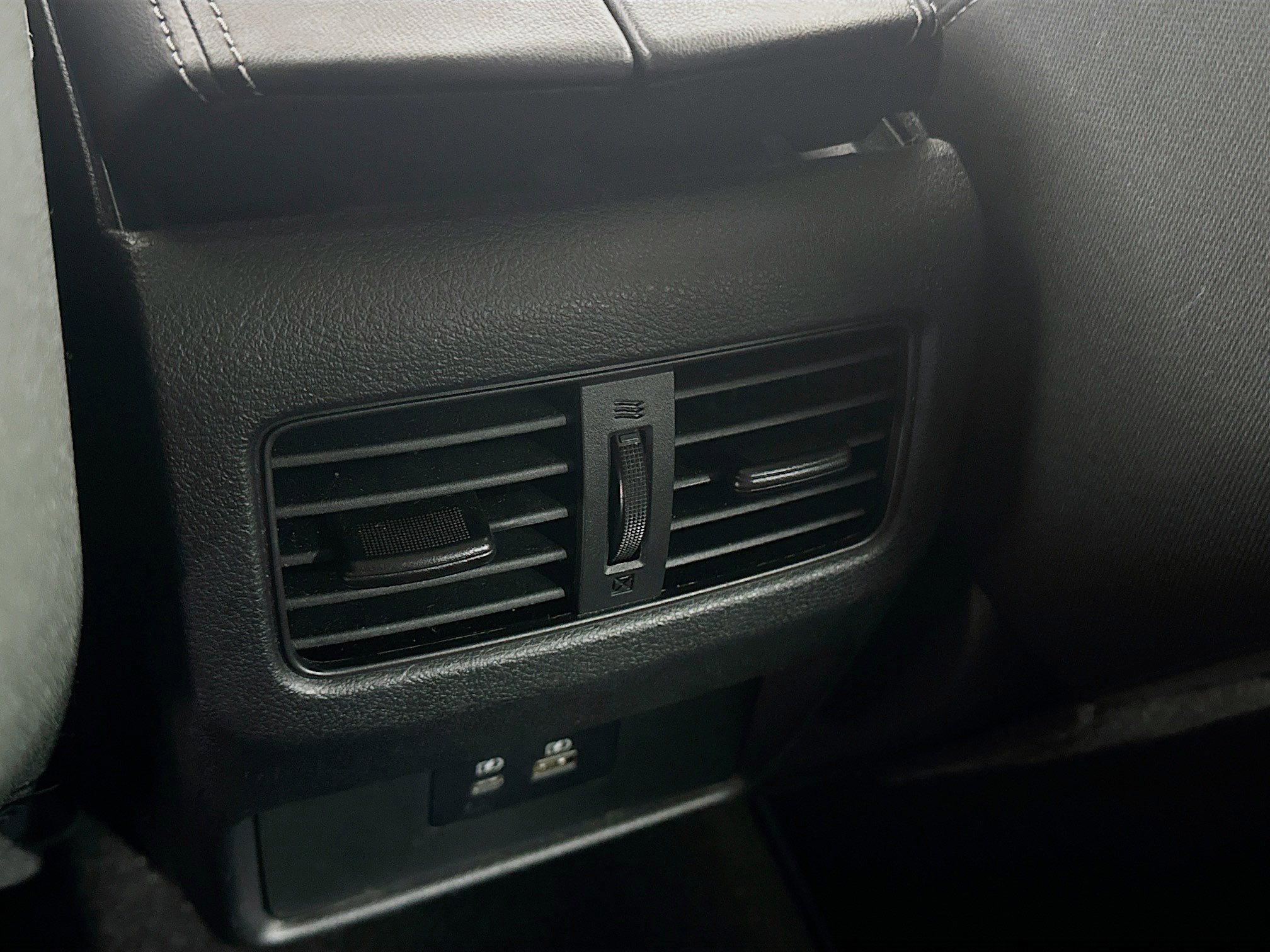 Used 2023 Nissan Rogue SV image 26