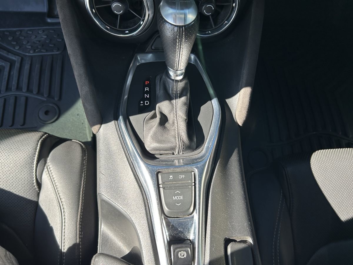 Used 2021 Chevrolet Camaro SS w/ Wild Cherry Design Package 2 image 13