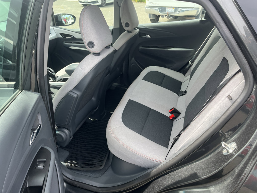 Used 2018 Chevrolet Bolt LT FWD image 30