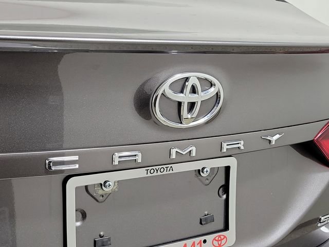 Used 2024 Toyota Camry SE FWD image 9