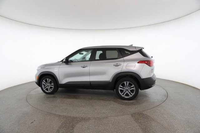 Used 2021 Kia Seltos LX image 8