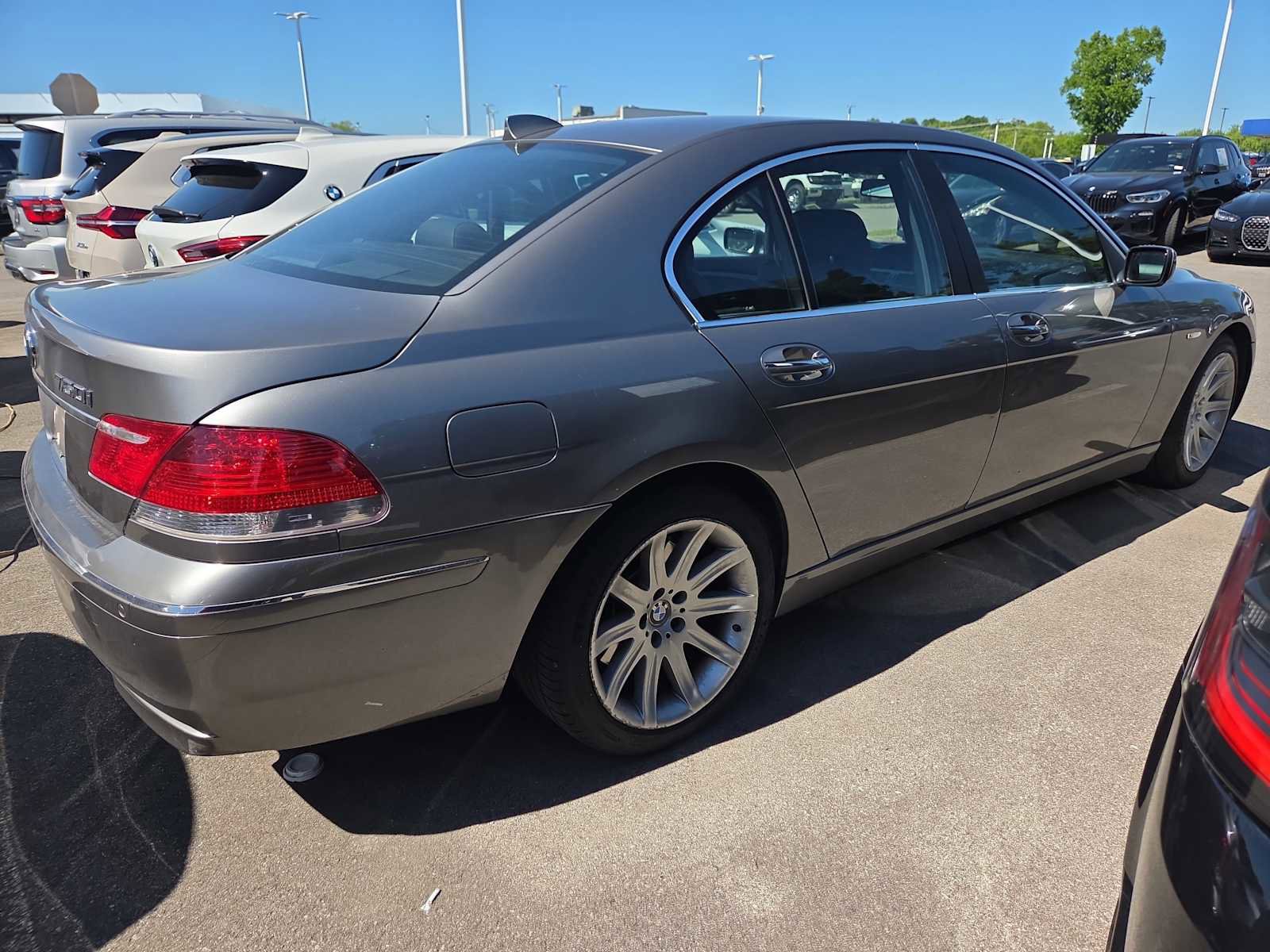 Used 2006 BMW 750i RWD image 5