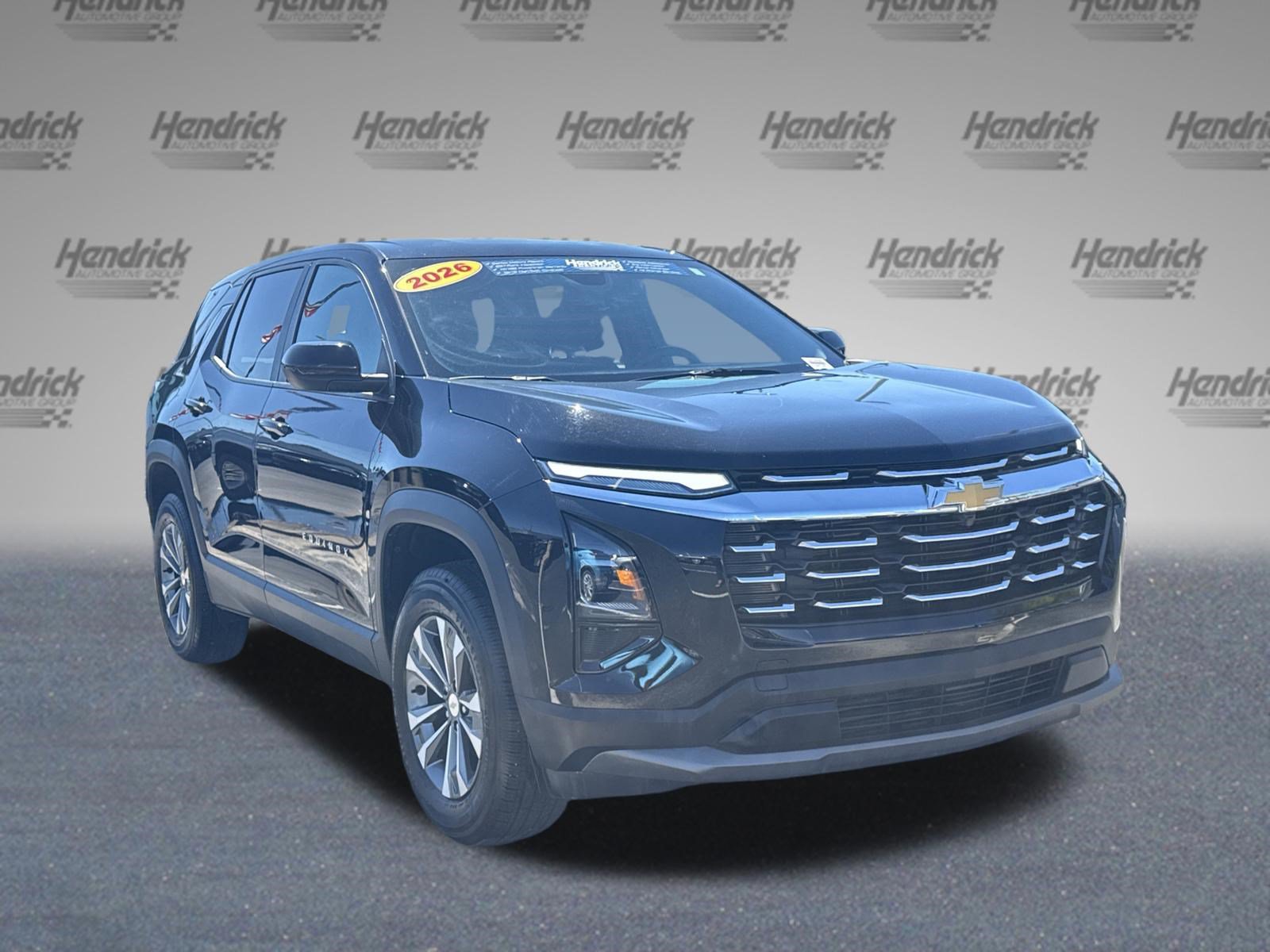 Used 2026 Chevrolet Equinox LT FWD image 2