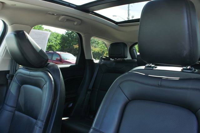 Used 2024 Lincoln Corsair AWD w/ Equipment Group 101A image 14