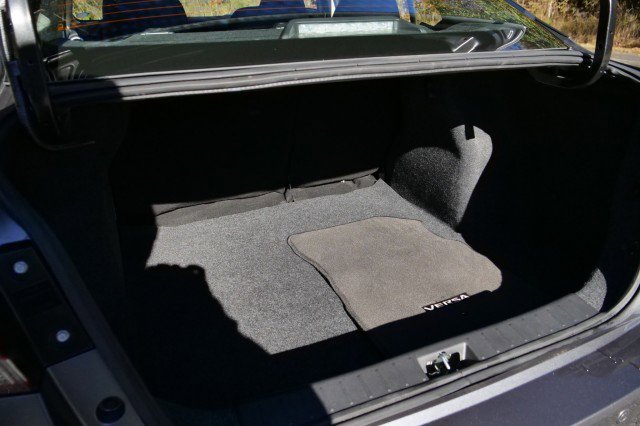 Used 2024 Nissan Versa S w/ S Plus Package image 28