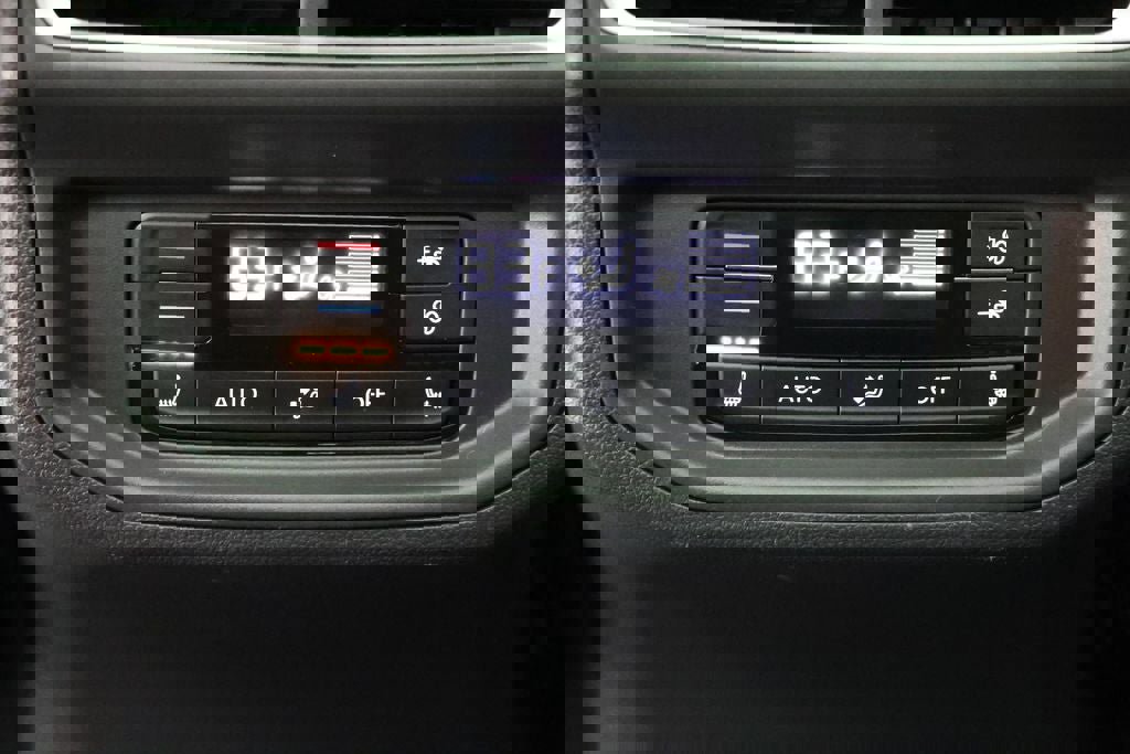 Used 2024 Volkswagen Atlas SEL image 13