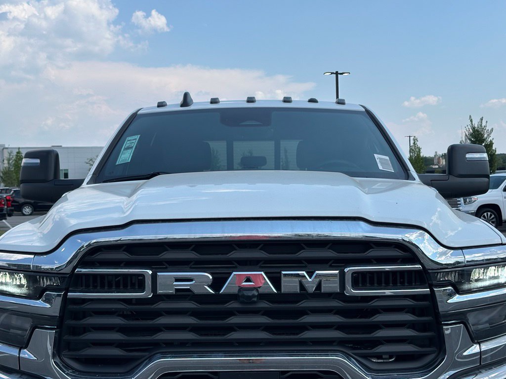 New 2026 RAM 3500 Tradesman AWD/4WD image 41