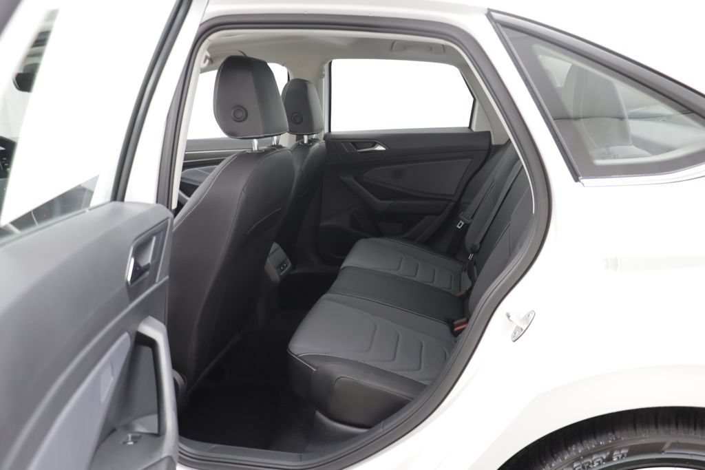 New 2027 Volkswagen Jetta SEL FWD image 15
