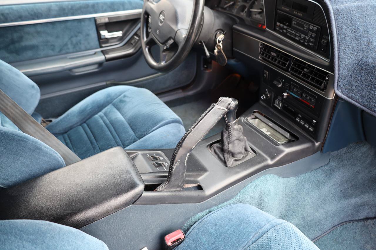 Used 1990 Ford Thunderbird Super RWD image 5