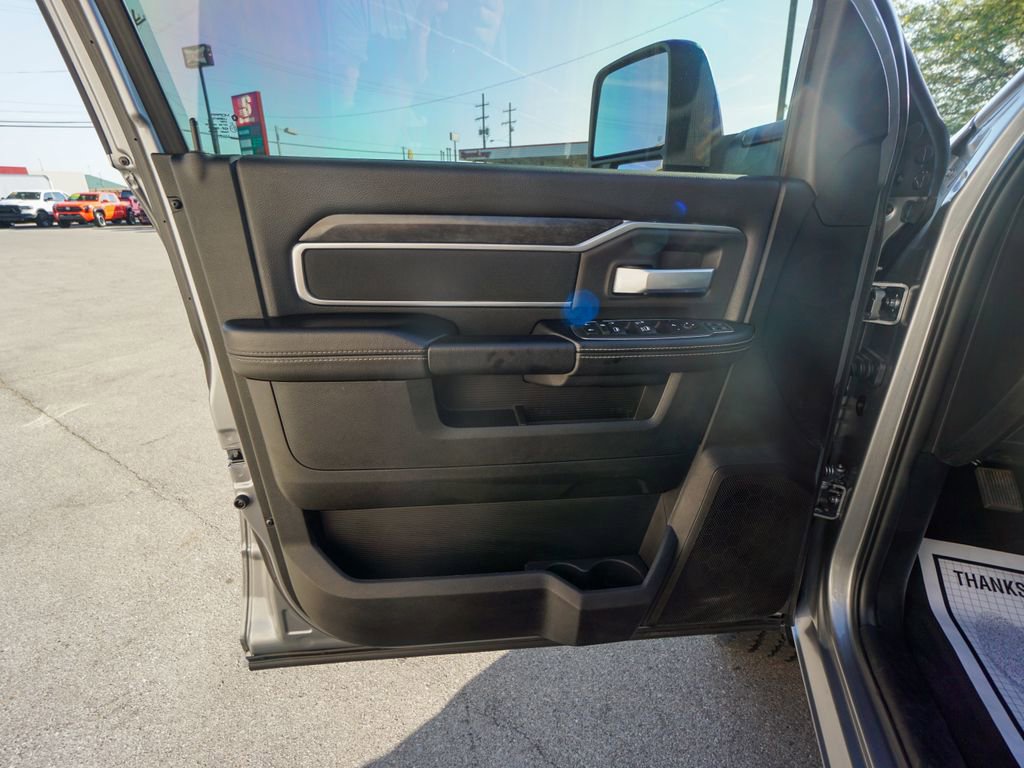 Used 2024 RAM 2500 Big Horn w/ Night Edition image 17