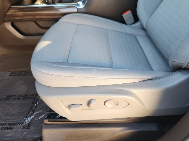 Used 2025 Chevrolet Silverado 1500 LT Trail Boss w/ Convenience Package II AWD/4WD image 24