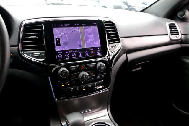 Used 2019 Jeep Grand Cherokee Laredo RWD image 16