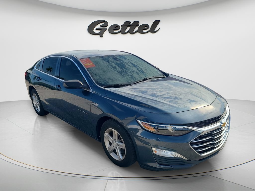 Used 2020 Chevrolet Malibu LS FWD image 2
