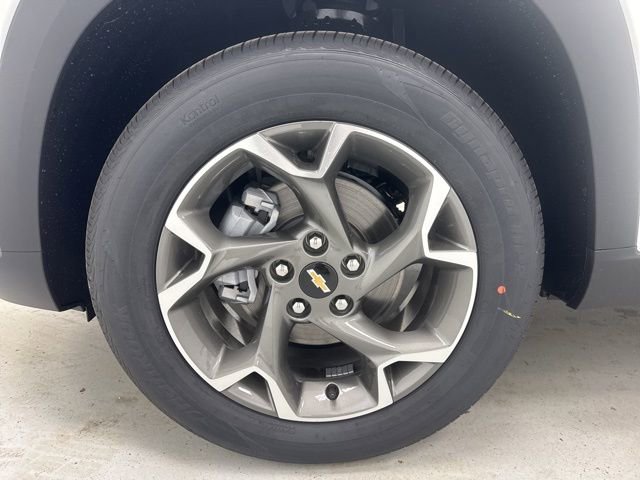 Used 2026 Chevrolet Trax LT w/ Driver Confidence Package FWD image 36