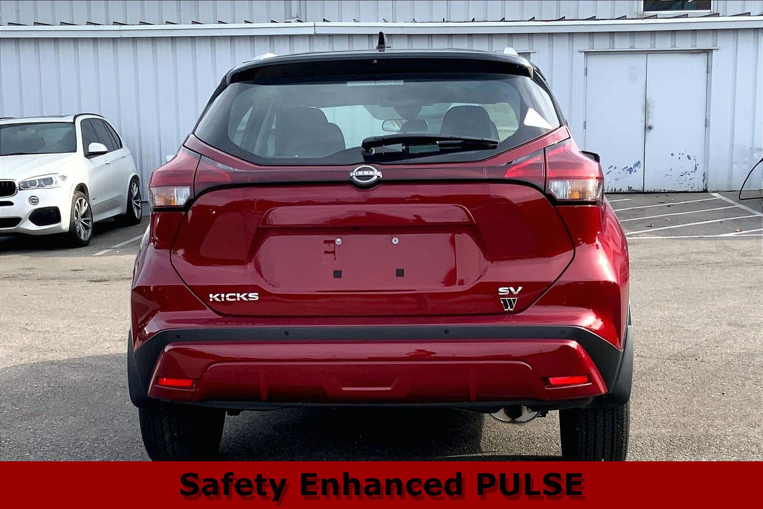 Used 2024 Nissan Kicks SV image 3