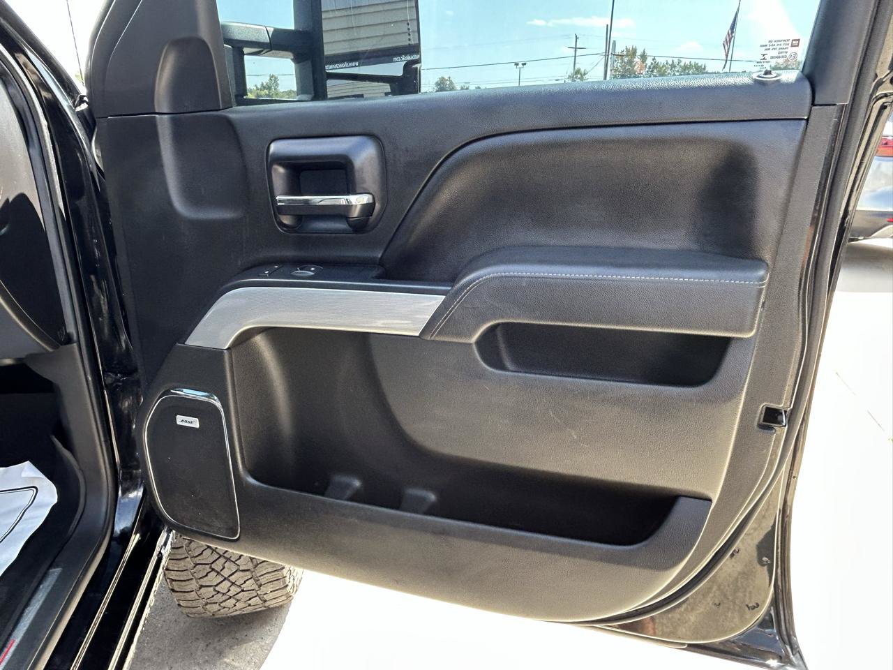 Used 2014 Chevrolet Silverado 1500 LTZ Z71 AWD/4WD image 16