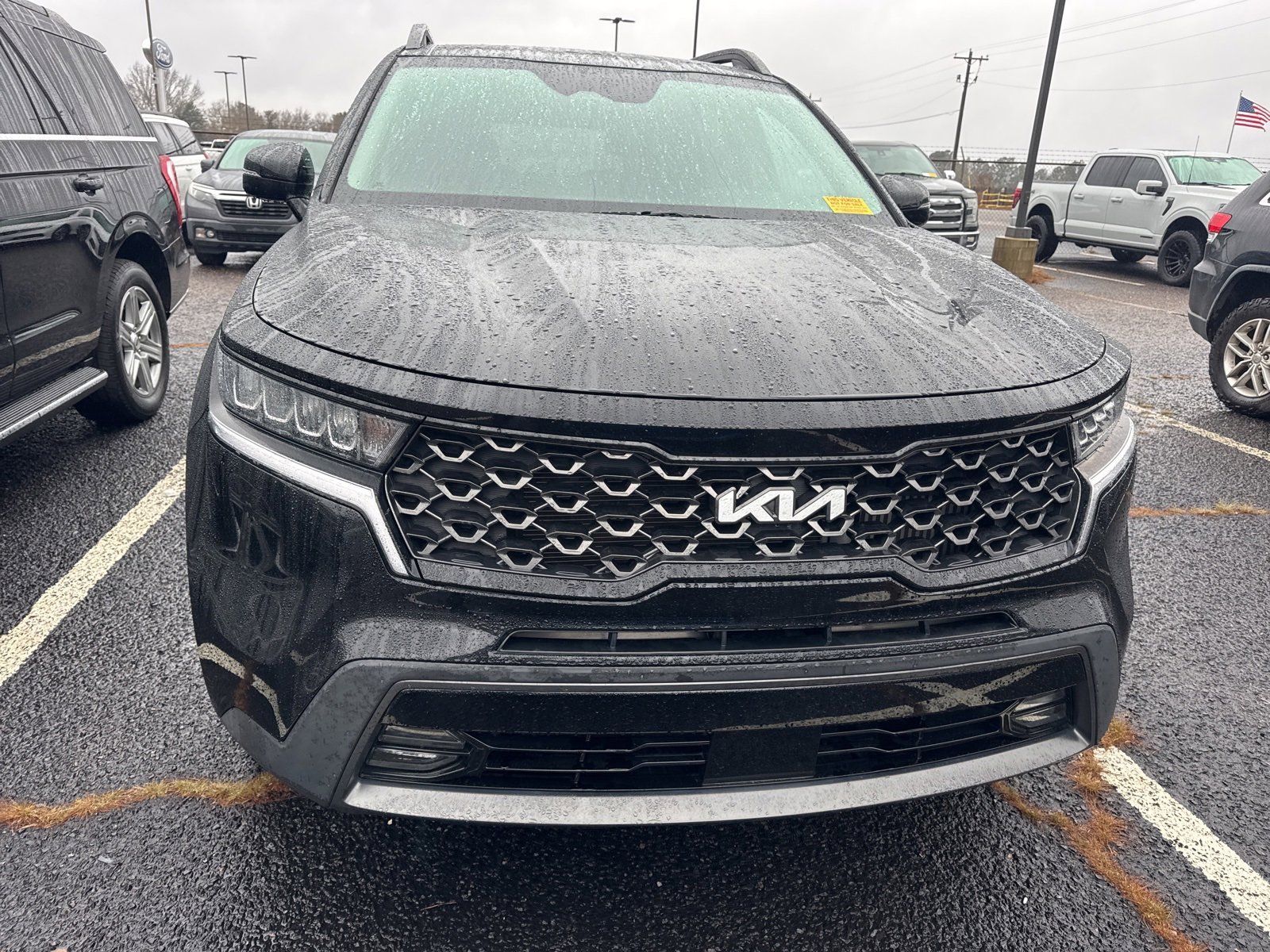 Used 2023 Kia Sorento X-Line EX image 2