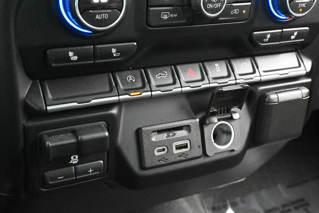 Used 2019 Chevrolet Silverado 1500 LT w/ All-Star Edition AWD/4WD image 19
