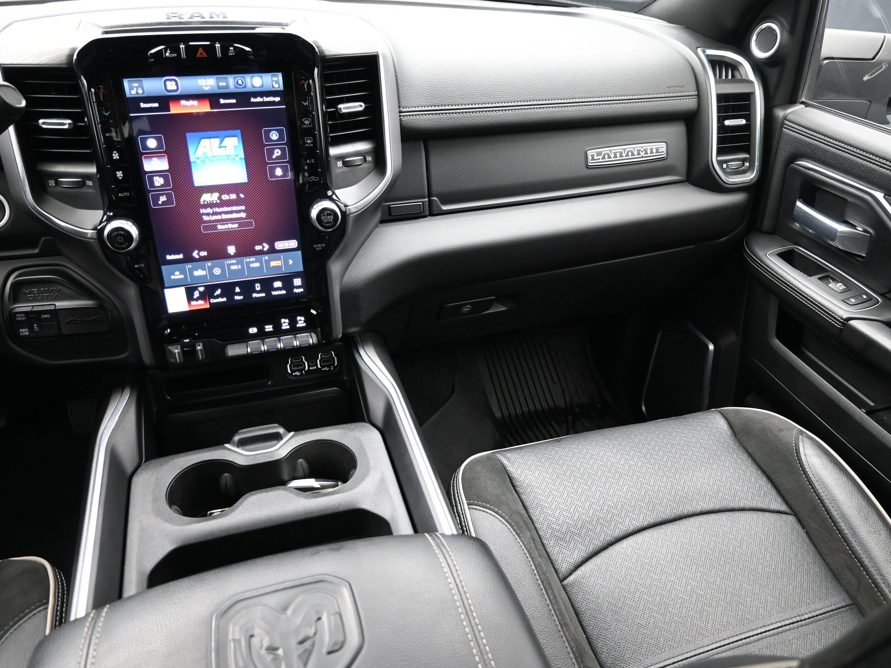 Used 2023 RAM 2500 Laramie AWD/4WD image 37