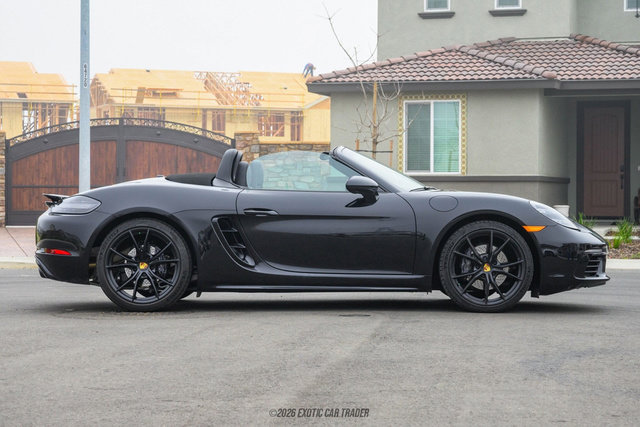 Used 2025 Porsche 718 Boxster image 9