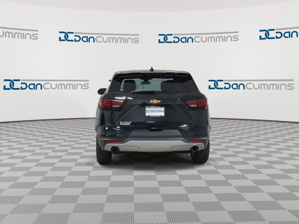 Used 2025 Chevrolet Blazer LT FWD image 7