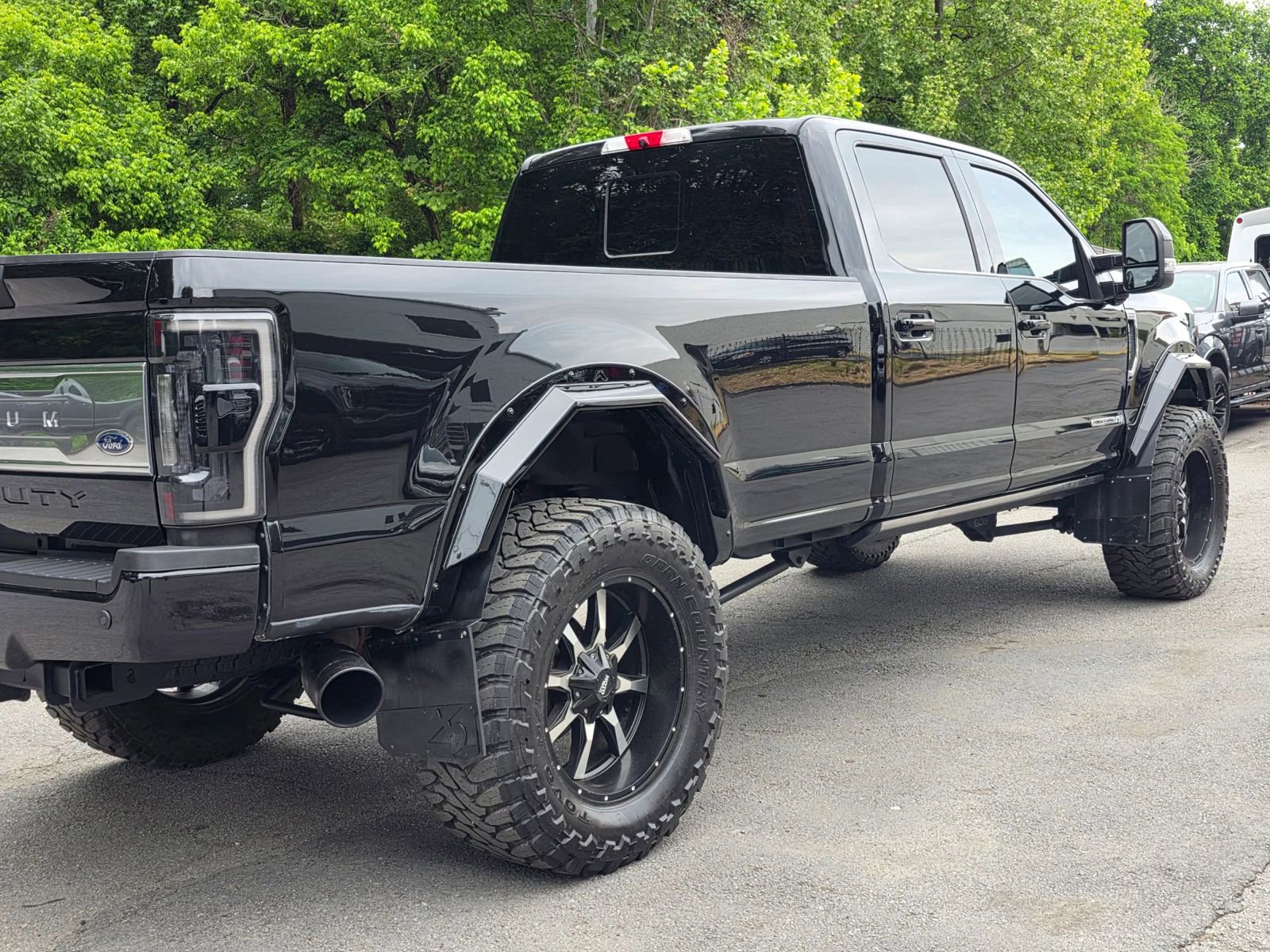 Used 2019 Ford F350 Platinum w/ Platinum Ultimate Package AWD/4WD image 37
