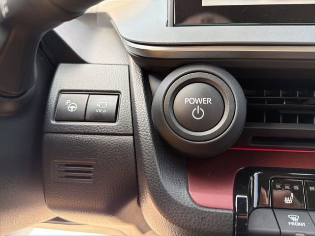 Used 2024 Toyota Prius Prime Premium image 16