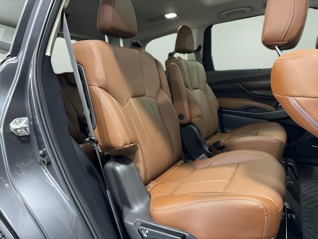Used 2026 Subaru Ascent Touring w/ Popular Package #2 image 17