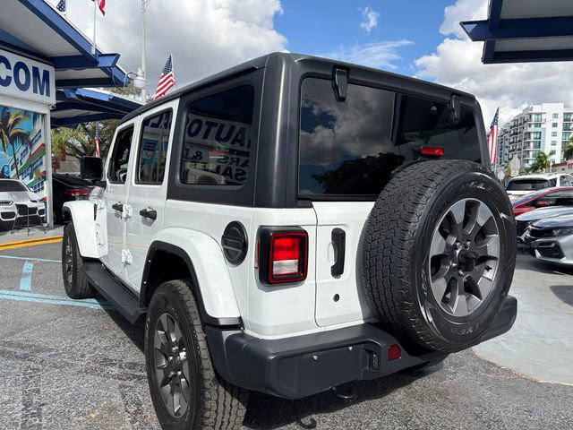 Used 2018 Jeep Wrangler Unlimited Sahara image 12