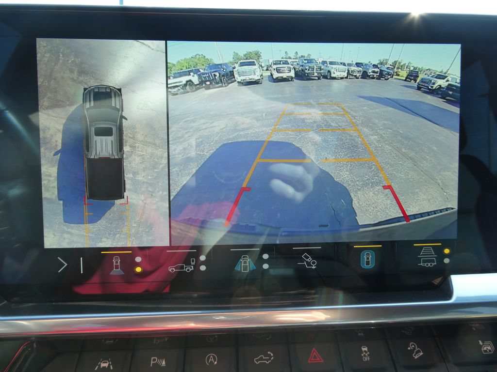 Certified 2022 Chevrolet Silverado 1500 LT Trail Boss w/ LT Trail Boss Premium Package AWD/4WD image 33