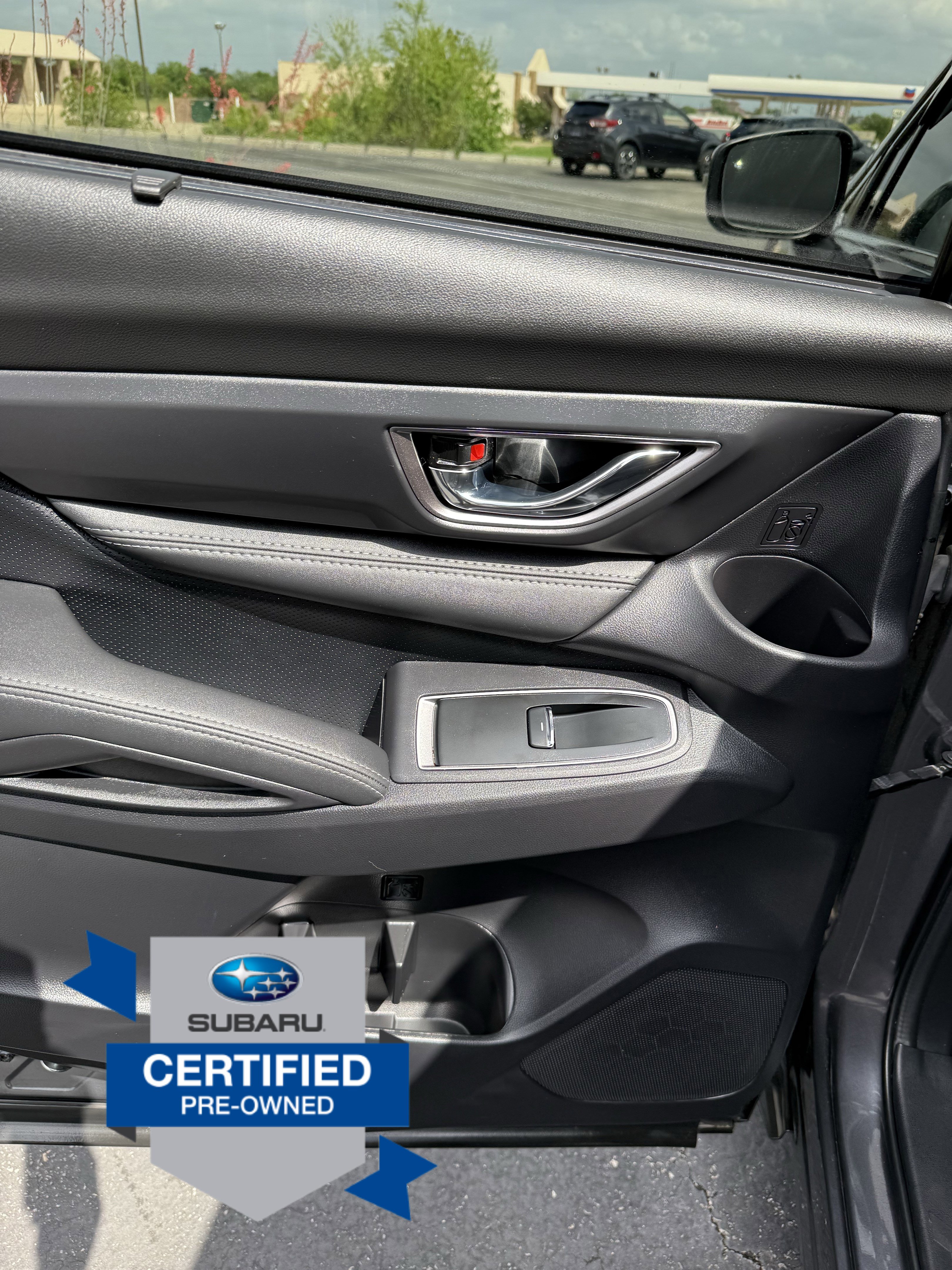 Used 2023 Subaru Ascent Limited AWD/4WD image 13