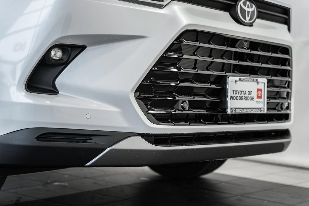 New 2026 Toyota Grand Highlander AWD Hybrid image 13